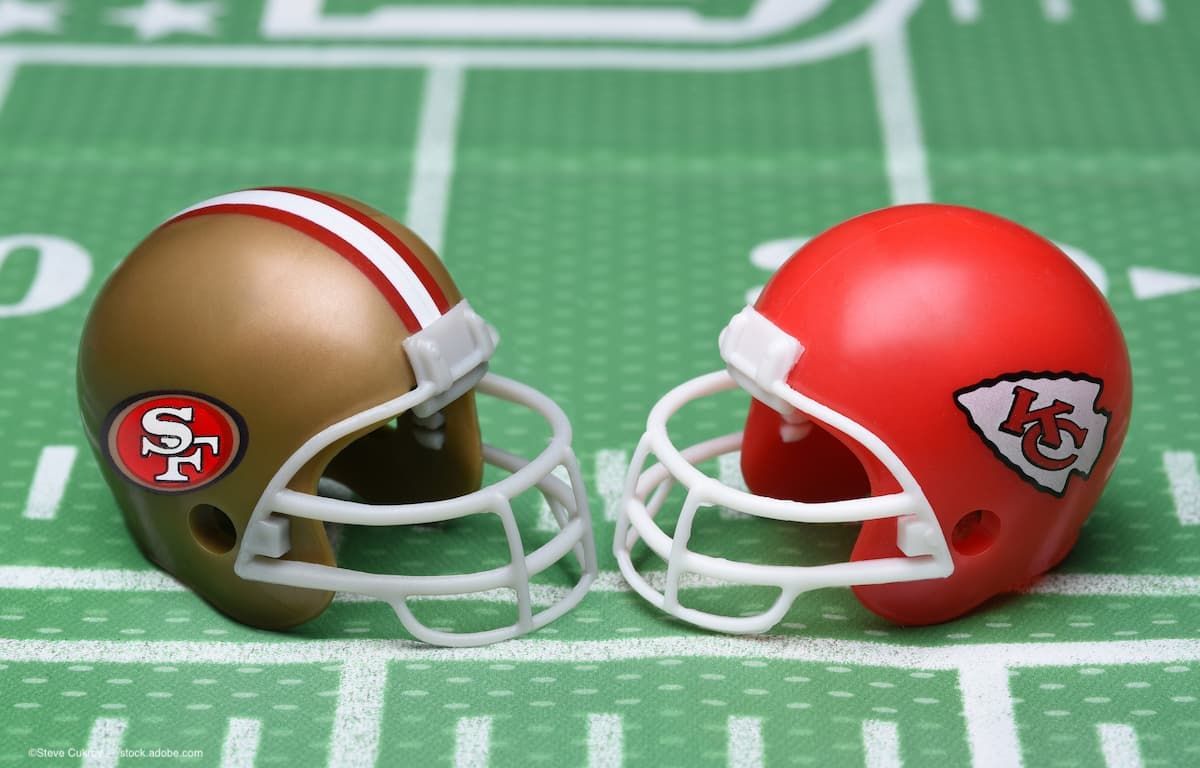 Un fan des 49ers de San Francisco montre son esprit d'équipe avec un œil prothétique Un fan des 49ers de San Francisco montre son esprit d'équipe avec un œil prothétique