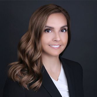 (Image courtesy of Daniela Ferrara, MD, PhD, FASRS, FARVO) (Image courtesy of Daniela Ferrara, MD, PhD, FASRS, FARVO)