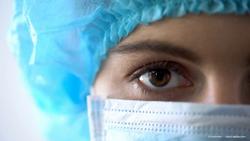 Taping surgical masks to the skin decreases risk of ocular surface damage during the COVID-19 pandemic