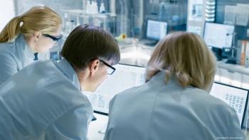 Avacincaptad pegol slows growth of geographic atrophy lesions for patients in clinical trial