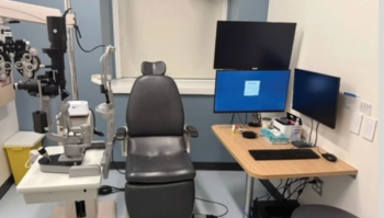 A photo shows the slit lamp repositioned to the patient’s right in a glaucoma care office. Photo courtesy of Jonathan S. Myers, MD; and David S. Friedman, MD, PhD, MPH)