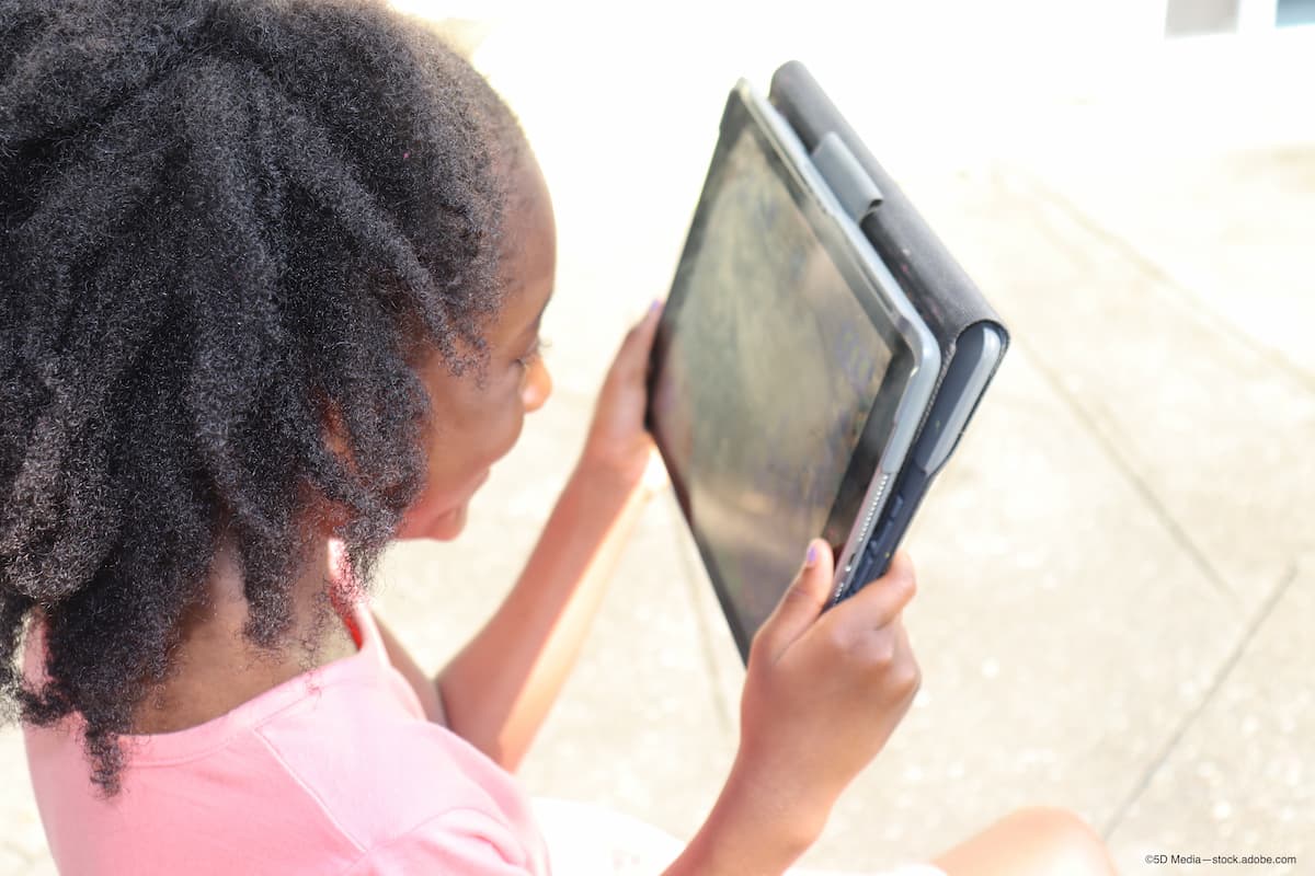 Digital visual training helps treat disorders associated with close work