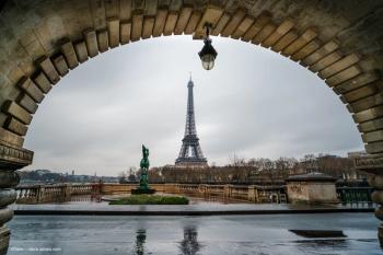 The Eiffel Tower/La Tour Eiffel, as viewed from under a bridge in Paris, France. Concept image for EURETINA 25th anniversary and retina specialist meeting conference in Europe. Image credit: ©Dario – stock.adobe.com