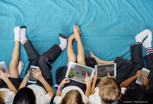 The possible connection among kids, devices, and myopia
