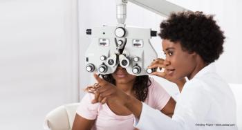 optometrist discusses therapy options with patient - ©Andrey Popov