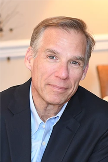 Steven Robins Image credit: CooperVision