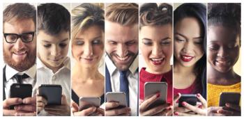 An analysis of features that possibly affect viewing distances when using smartphones by individuals of different age groups in different postures found significant differences between presbyopes and non-presbyopes and between males and female