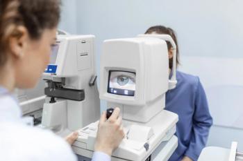 Physician conducting OCT imaging Image credit: AdobeStock/Graphicroyalty
