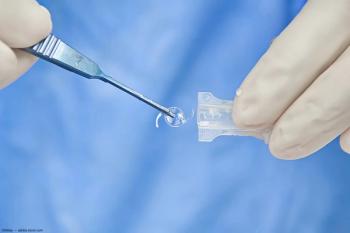 Intraocular lens in dispensing system  Image credit: AdobeStock/Oktay