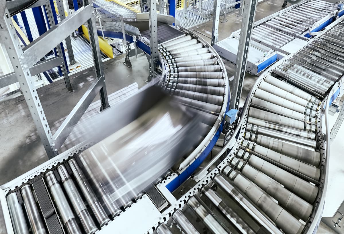 Manufacturing line Image credit: AdobeStock/MaciejBledowski