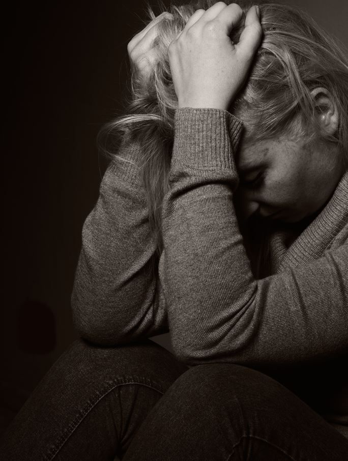 Smartphone Ownership in Young Adolescence Drives Physical and Emotional Health Risks, Study Finds / image credit ©itsmejust/stock.adobe.com