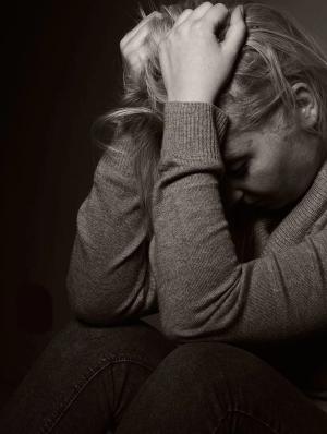 Smartphone Ownership in Young Adolescence Drives Physical and Emotional Health Risks, Study Finds / image credit ©itsmejust/stock.adobe.com