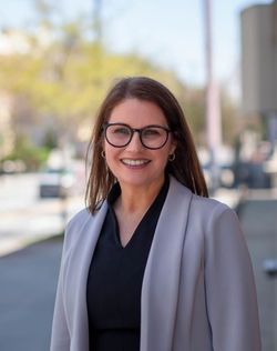 Caregiver Education on Alzheimer Agitation Is Essential: A Q&A with Geriatric Nurse Practitioner Carolyn Clevenger 