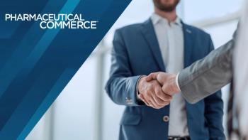 business partners shaking hands . concept of partnership | © ASDF - stock.adobe.com 300178621