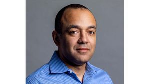 Improving Pharma Launch Performance With AI-Driven Decision Support