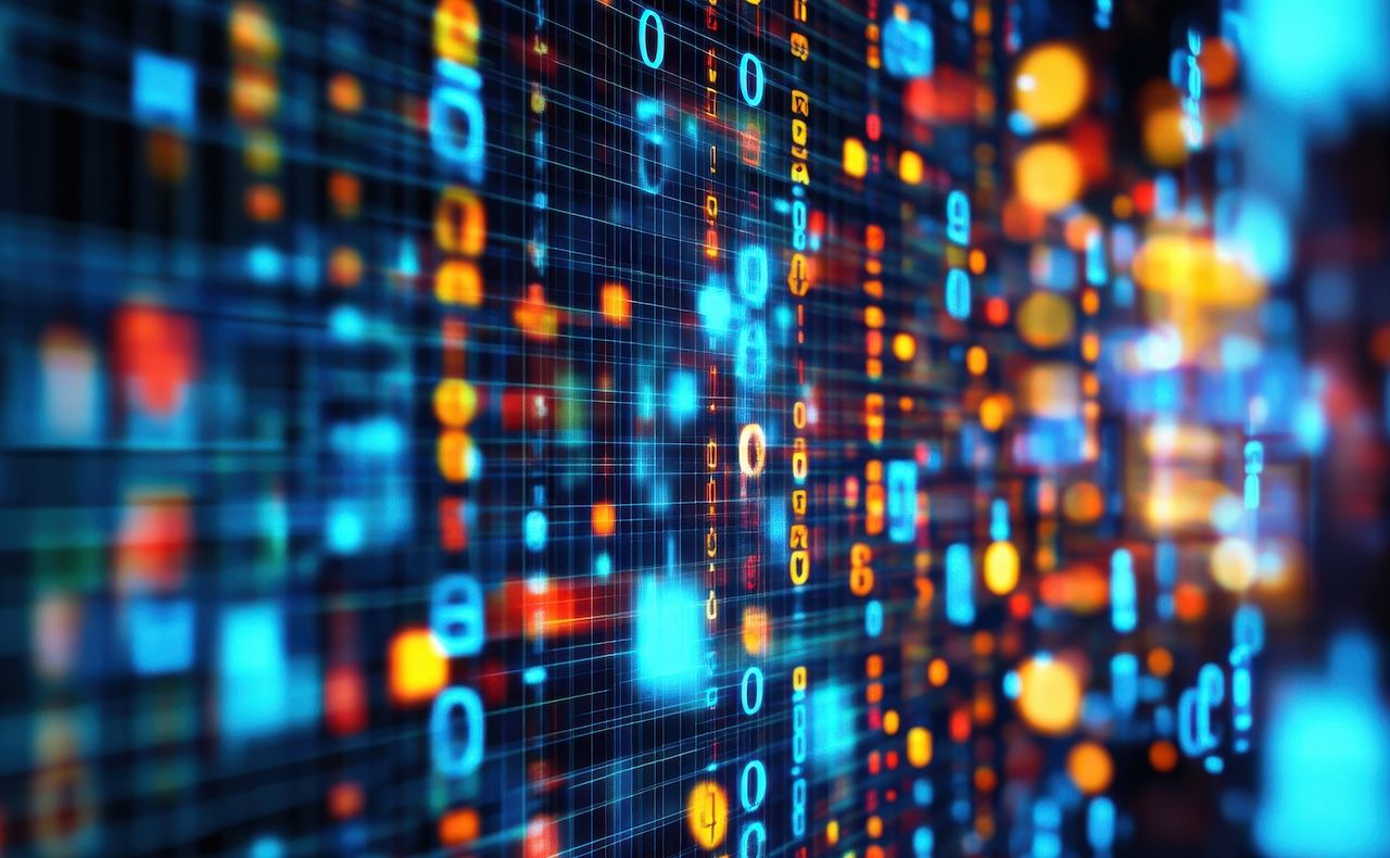 Building Intelligent Pharma Supply Chain Management with Real-World Data