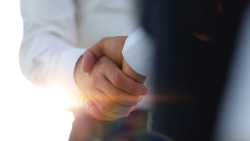 Thermo Fisher, Sanofi Expand Partnership to Boost Sterile Drug Production