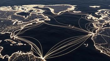 Global network connecting continents with glowing lines across the ocean, symbolizing international communication and connectivity in a modern world. | Kevin - Stock.adobe.com