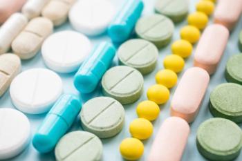 Opioid painkillers crisis and drug abuse concept. Opioid and prescription medication addiction epidemic. Different kinds of multicolored pills. Pharmaceutical medicament background | © Irissca - stock.adobe.com