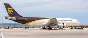 Chicago, USA - July 2, 2019: UPS jet. United Parcel Service, Inc., UPS, is the world's largest package delivery company. | © Carlos Yudica - stock.adobe.com (303005280)