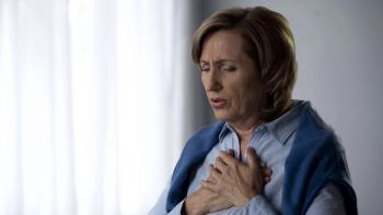 Elderly lady having asthma attack symptoms, hard to breath and pain in chest | Image Credit: motortion | stock.adobe.com