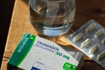 French box of tramadol | Image Credit: © mbruxelle - stock.adobe.com