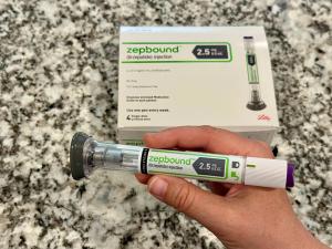 Injection pen for Weight loss medication Zepbound - Tirzepatide is an antidiabetic medication used for the treatment of type 2 diabetes and weight loss. New York, NY, USA - Nov 30 - Image credit: Douglas | stock.adobe.com