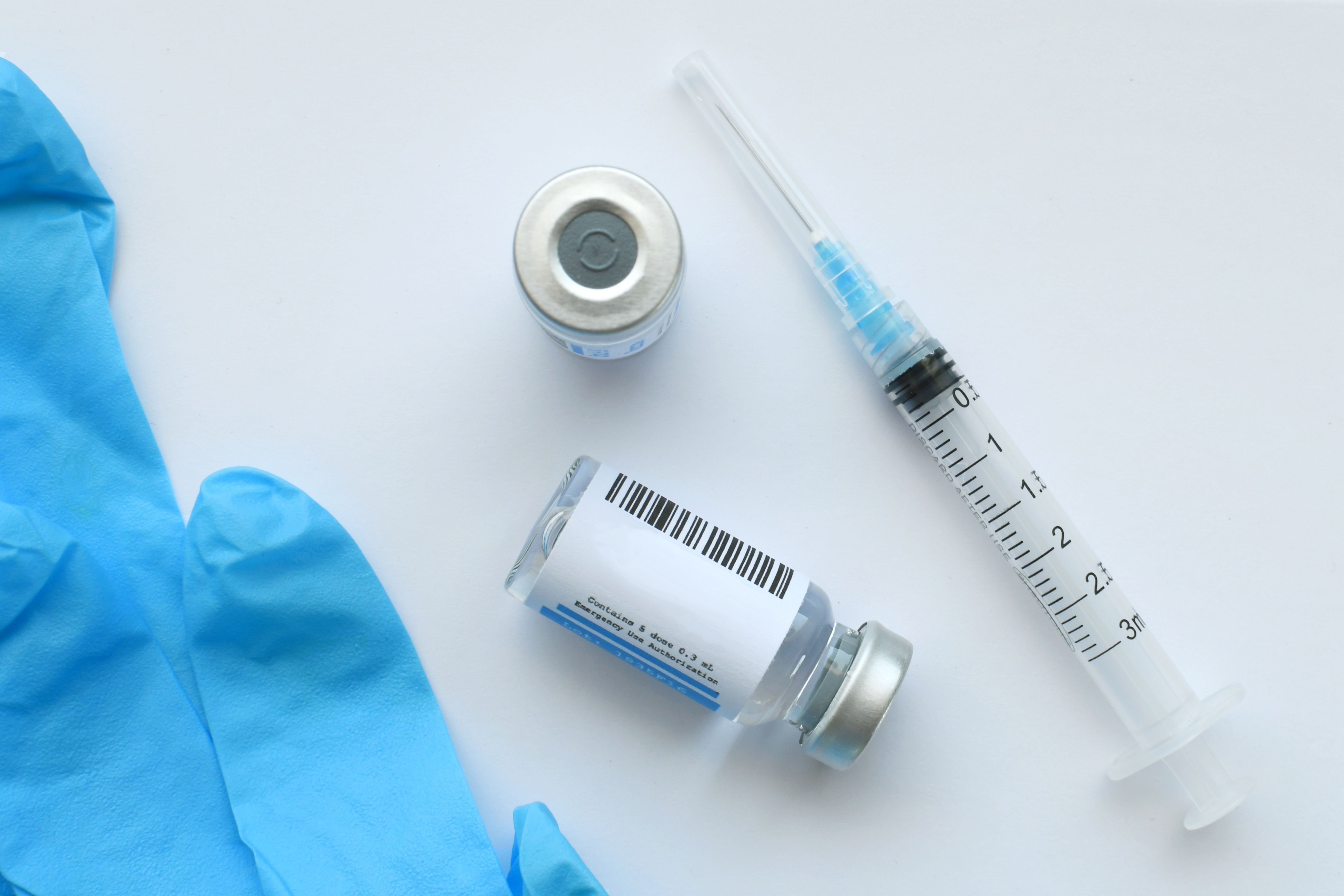 Vial and syringe -- Image credit: MargJohnsonVA | stock.adobe.com
