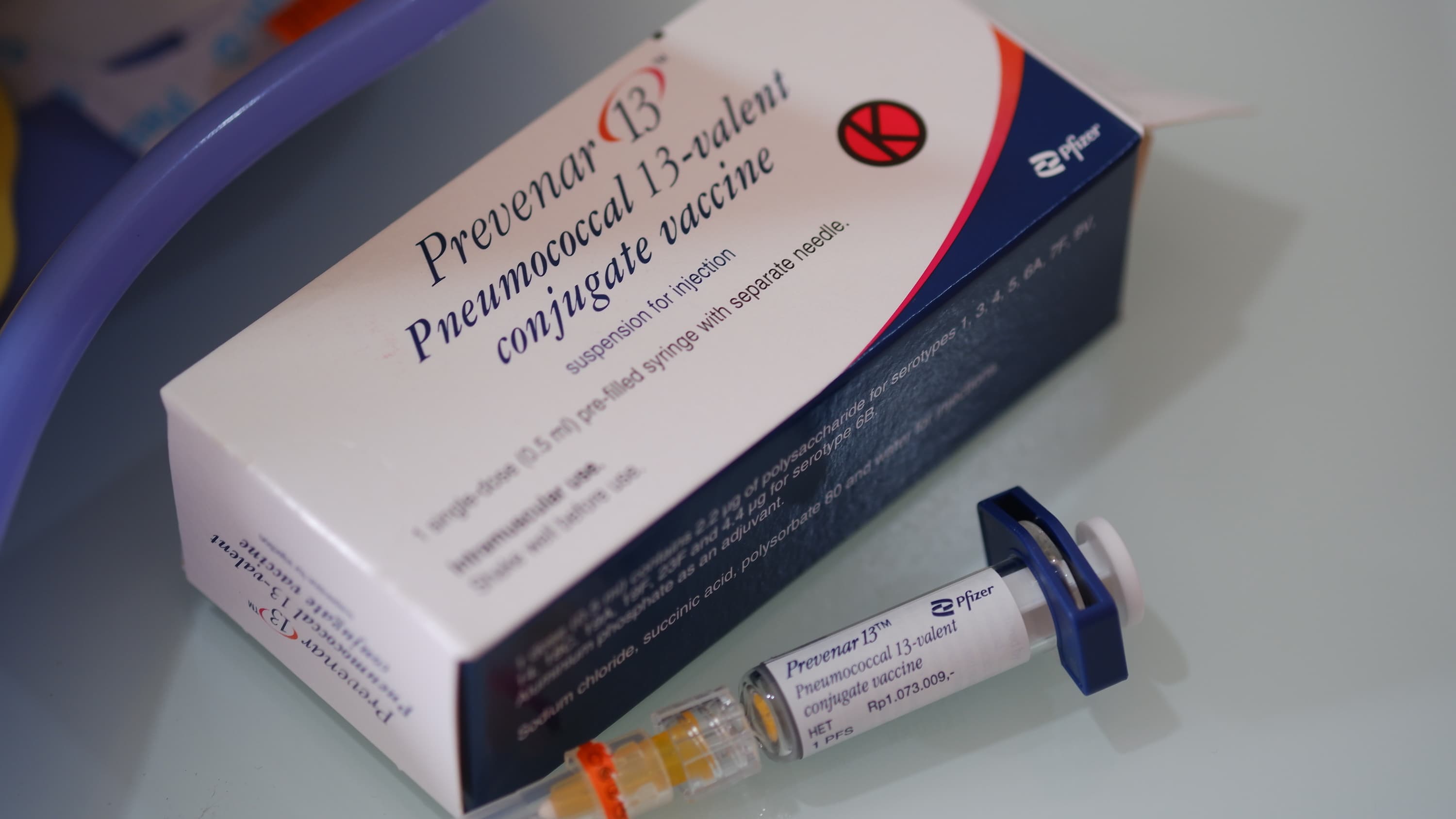 Prevenar 13 is a vaccine used to protect individuals from diseases caused by Streptococcus pneumoniae bacteria, such as pneumonia. Jakarta, 17 March 2025