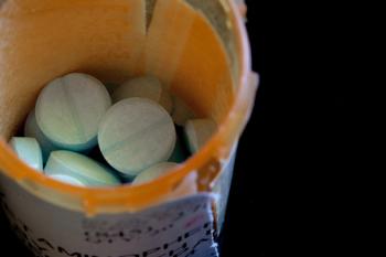 Could Suzetrigine Help Patients Avoid Opioid Refills After Knee Replacement?