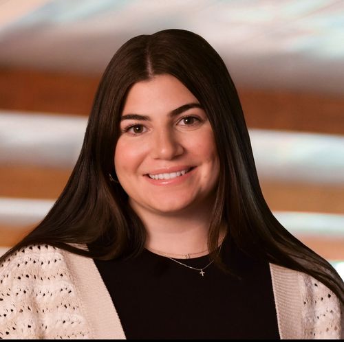 Danielle Valletti, Assistant Editor