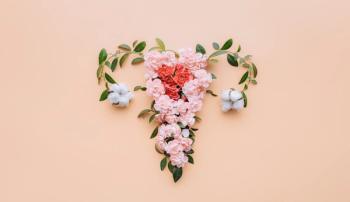 Uterus made of flowers and foliage | Mykhailovskyi - stock.adobe.com