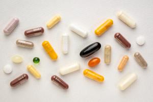 vitamins and supplements background | Image Credit: MarekPhotoDesign.com | stock.adobe.com