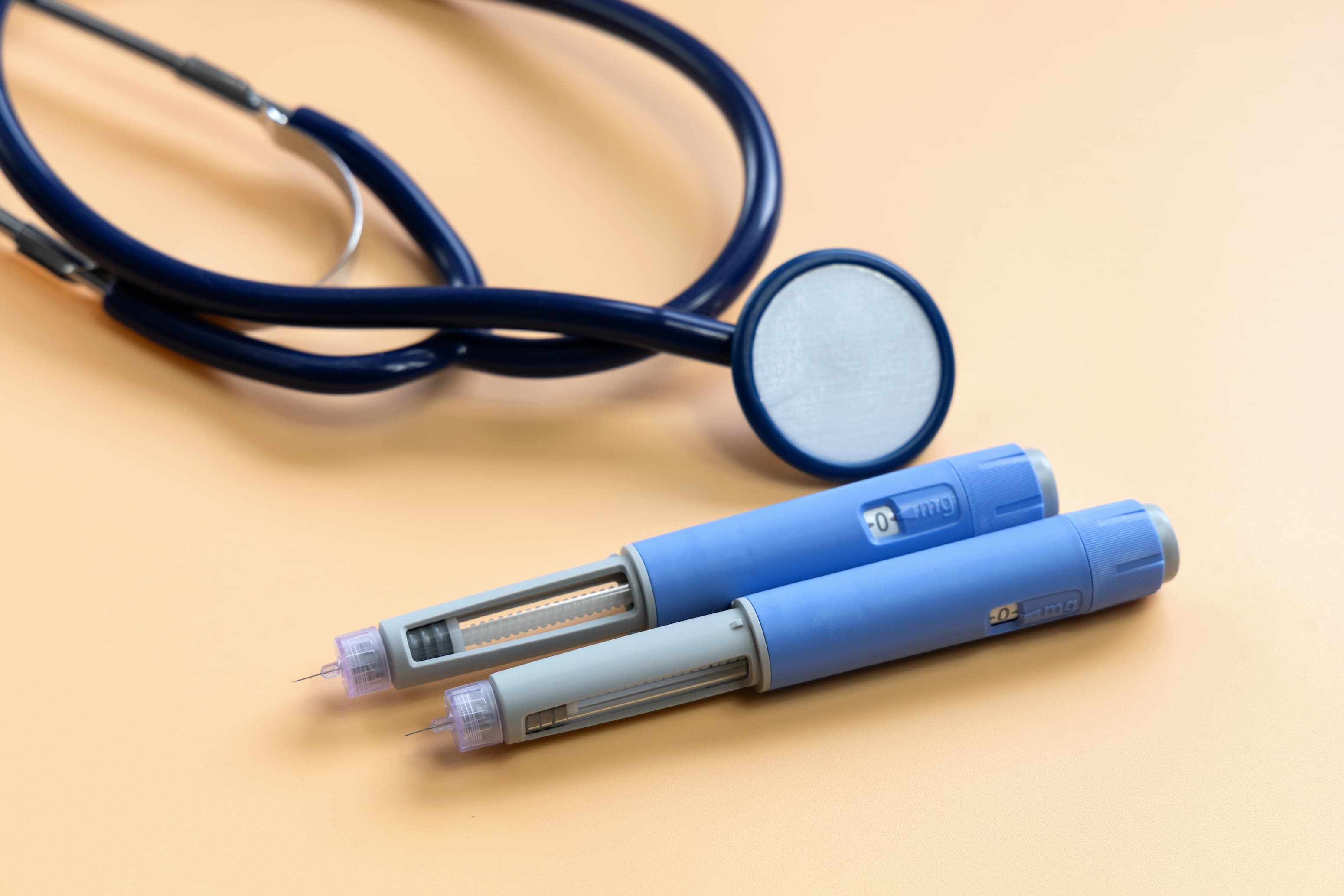 Blue Insulin injection pen for diabetics and weight loss.