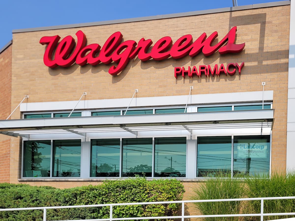 Walgreens Vaccines: Combating Hesitancy & Expanding Co-Admin