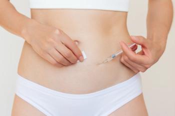 Woman self-administering a subcutaneous injection | Image Credit: © Ольга Шефер - stock.adobe.com