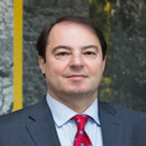 Leading Through a Historical Singularity