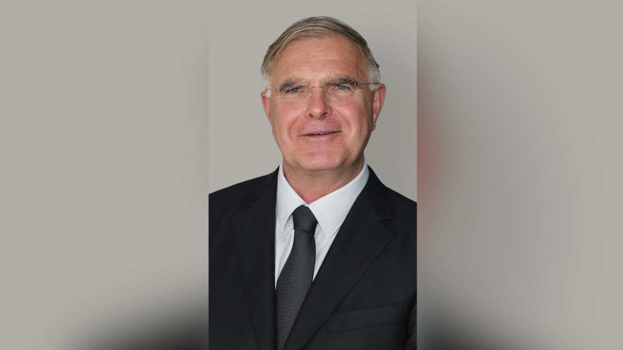 J VAN DE WINKEL visual data 4