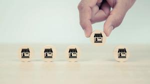 Eakrin/Stock.Adobe.com – selecting the right partner for clinical trials can optimize the process.