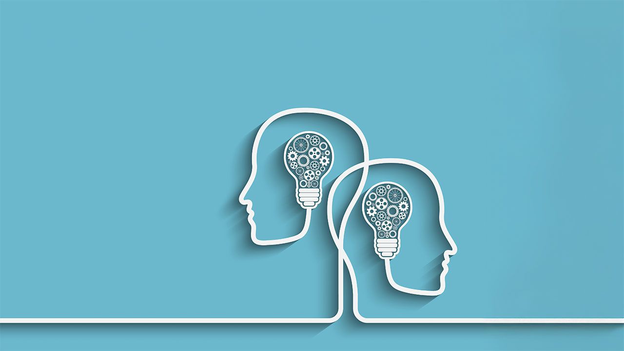 Head with bulb | Image Credit: ©ShpilbergStudios – stock.adobe.com