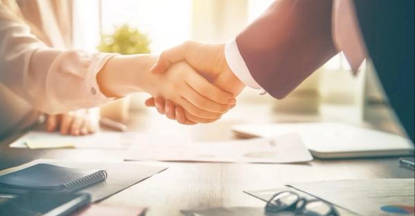 Perfecting the Pitch: Learning to Attract Investor Funding