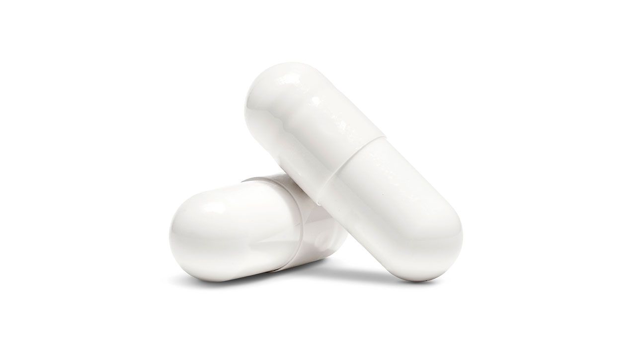 white pill capsule isolated on white background | Image Source: ©F16-ISO100 - stock.adobe.com