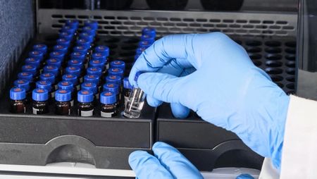 The Value of Pharmacopeial Reference Standards. Image: vladim_ka - Stock.adobe.com