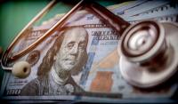 cash stethoscope | © digicomphoto - stock.adobe.com