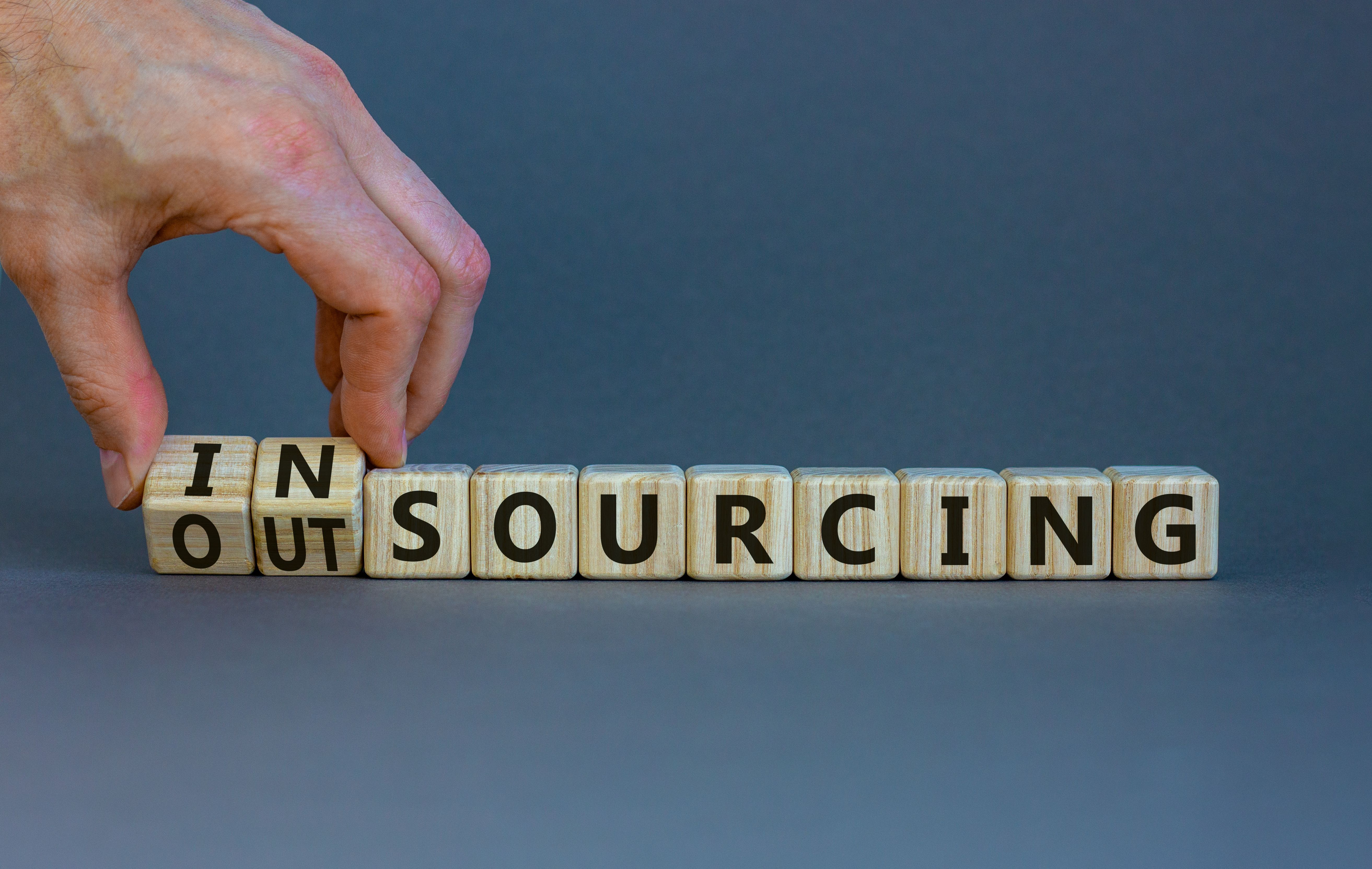 7 reasons your medical practice shouldn’t outsource | © Dzimitry - stock.adobe.com