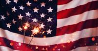 Flag and sparklers | © Miha Creative - stock.adobe.com