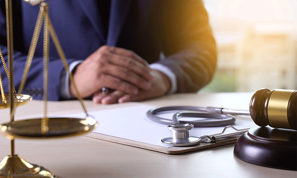 gavel stethoscope justice scales | © onephoto - stock.adobe.com