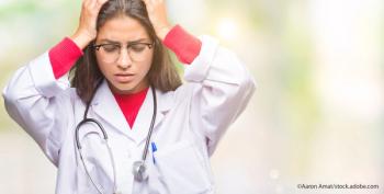 Stressed doctor | © Aaron Amat - stock.adobe.com