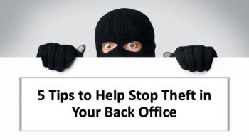 Thief peeking © Prostock-studio - stock.adobe.com