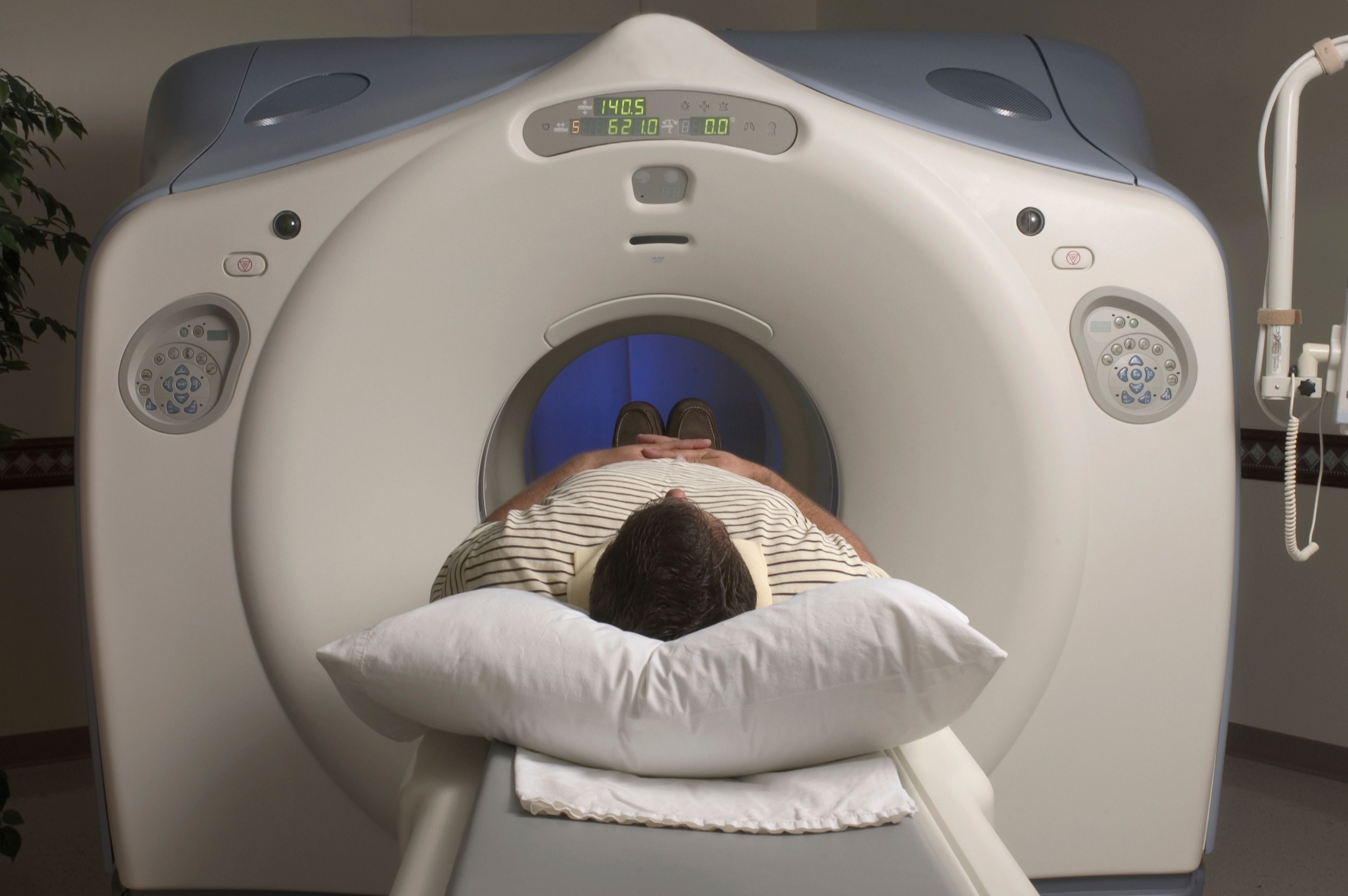 Low Risk of Adverse Events Associated with Cardiac MRI Contrast Agents